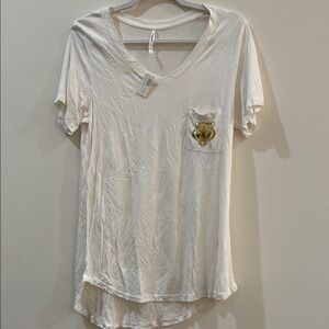 Women's White V-Neck Top with gold Tiger pocket
